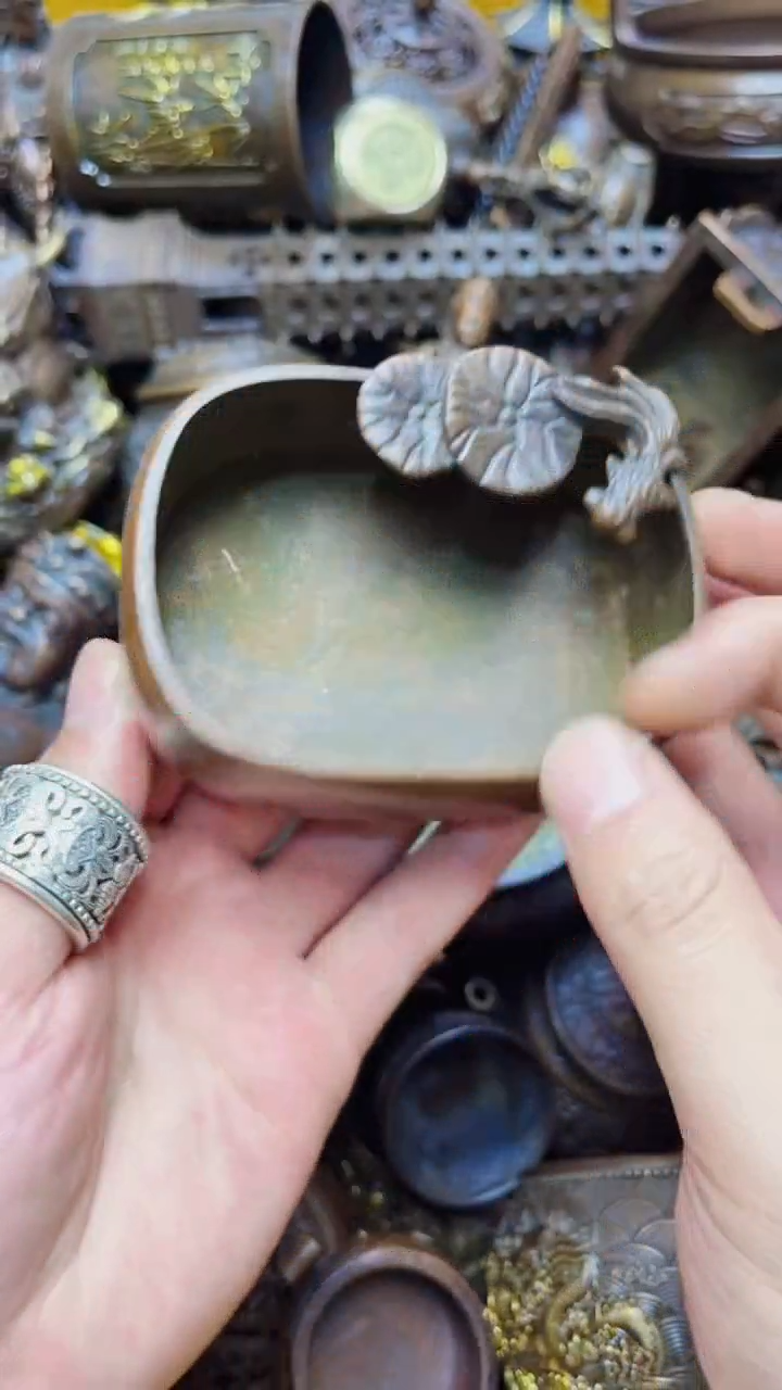 精美铜器  点击下单