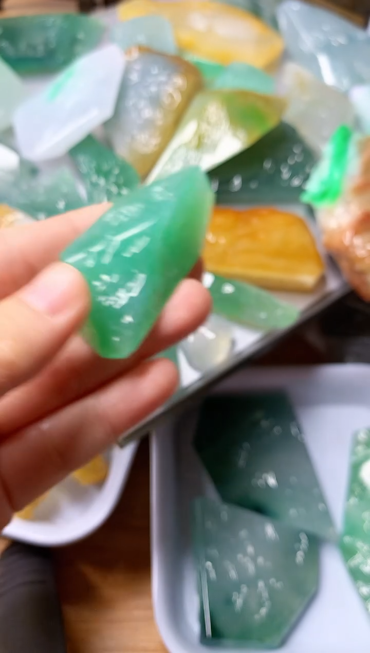 颈饰未镶嵌翡翠翡翠明料