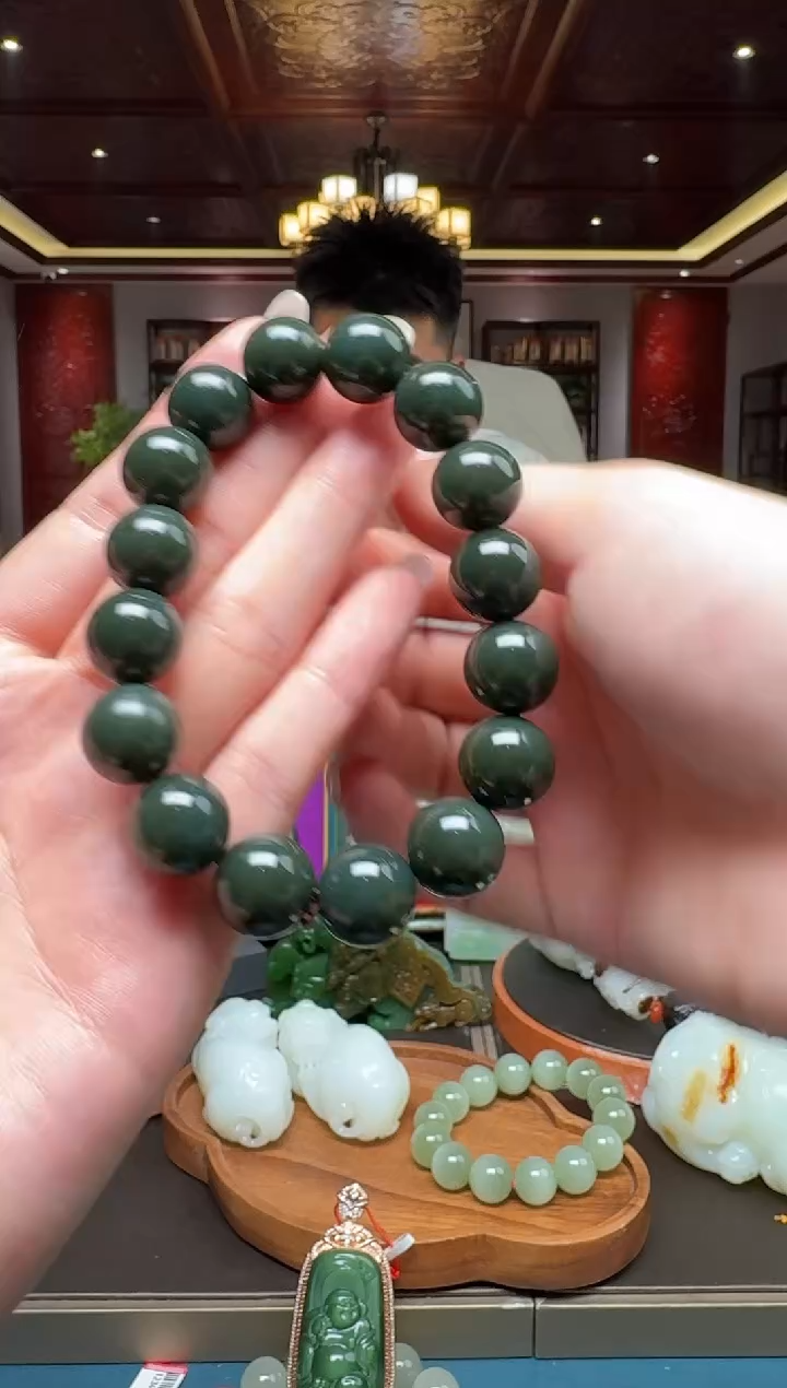 未镶嵌和田玉挂件szq14