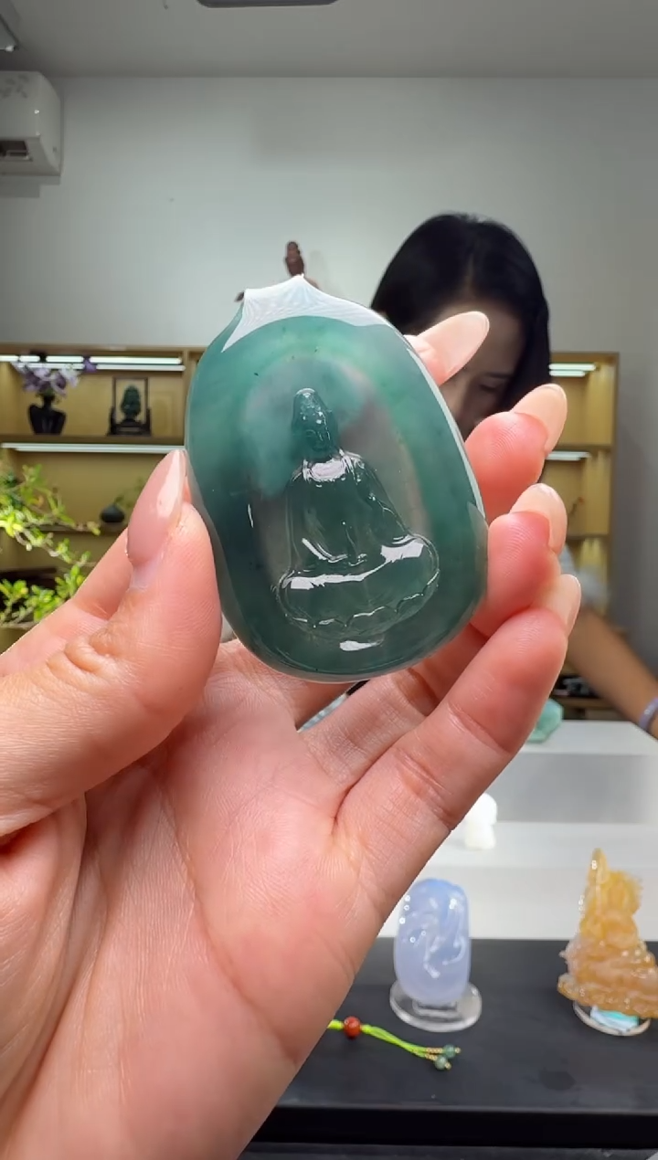 吊坠(不含链)未镶嵌翡翠观音（多样性发其一）