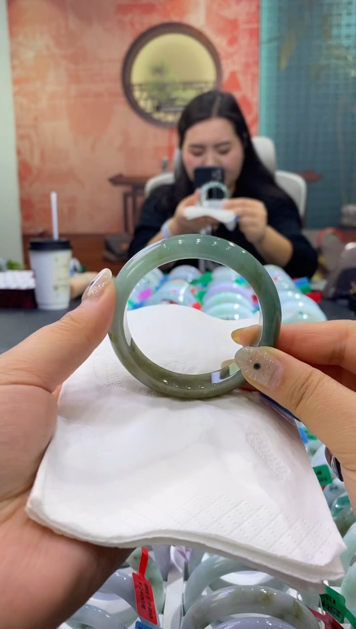 未镶嵌手镯翡翠多人00012288