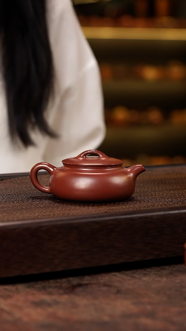 茶壶紫砂过桥扁腹预售 1985红皮龙