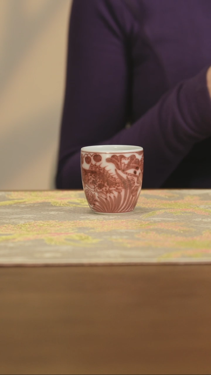 【闪购商品】景德镇手工釉里红鱼藻手雷杯