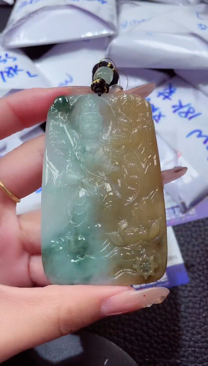 颈饰未镶嵌翡翠00000