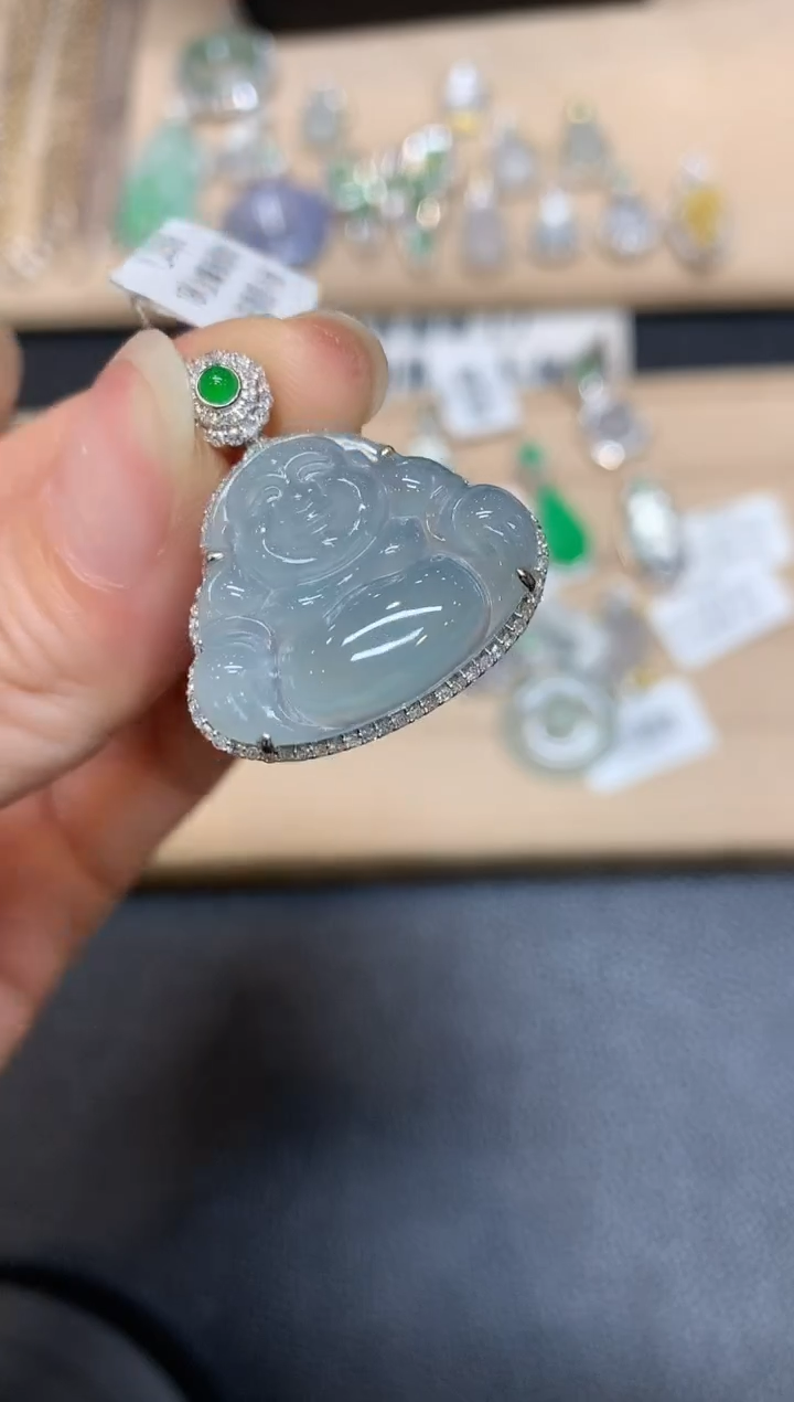 【闪购商品】翡翠颈饰18K金镶嵌佛公【无服务费】