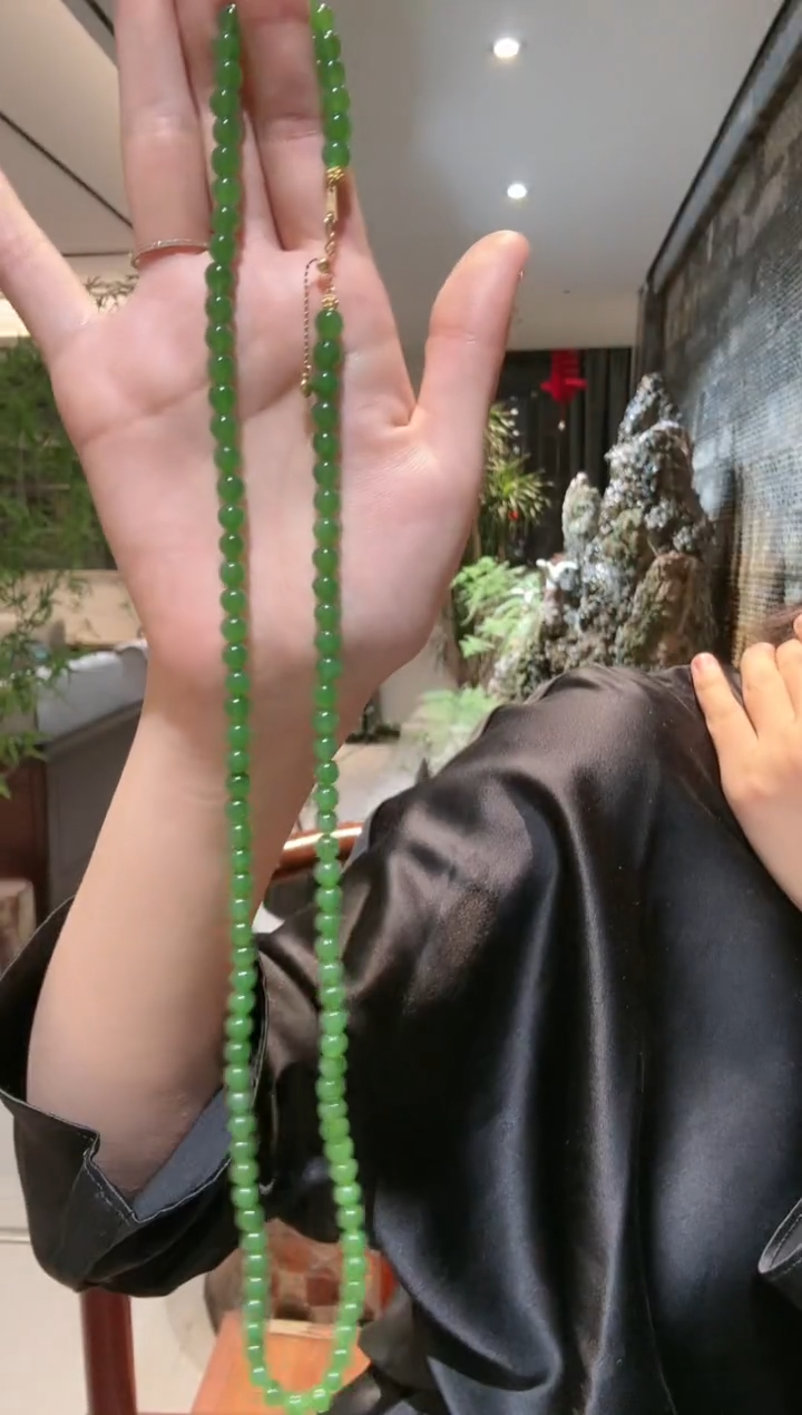 和田玉未镶嵌颈饰1