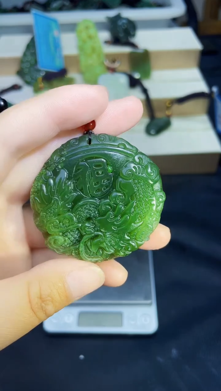 颈饰未镶嵌和田玉1