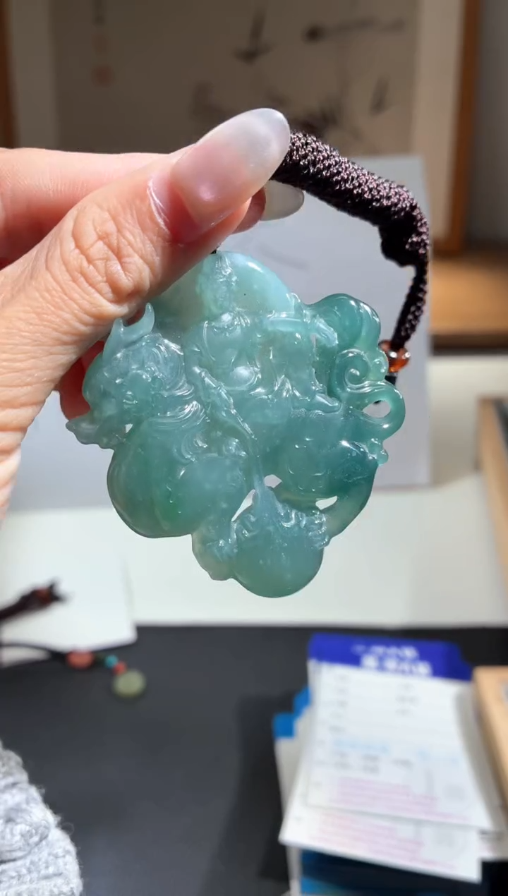 吊坠(不含链)未镶嵌翡翠龙牌