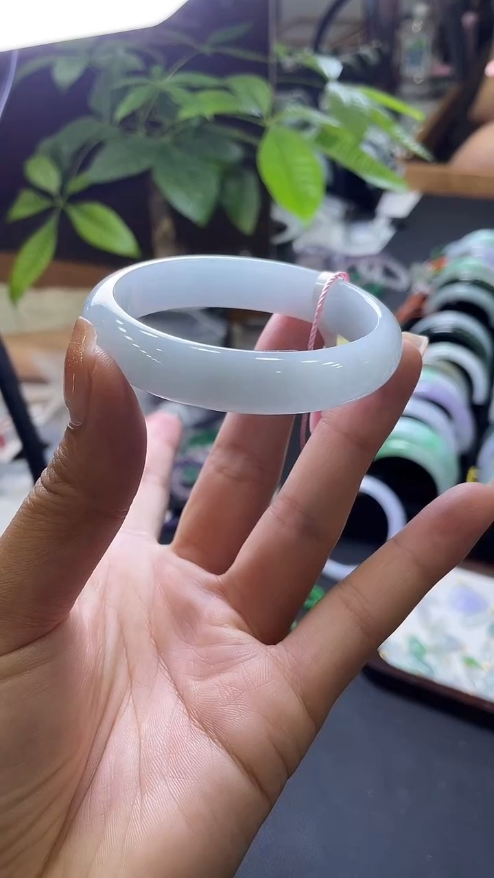 翡翠手镯未镶嵌天然缅甸翡翠A货