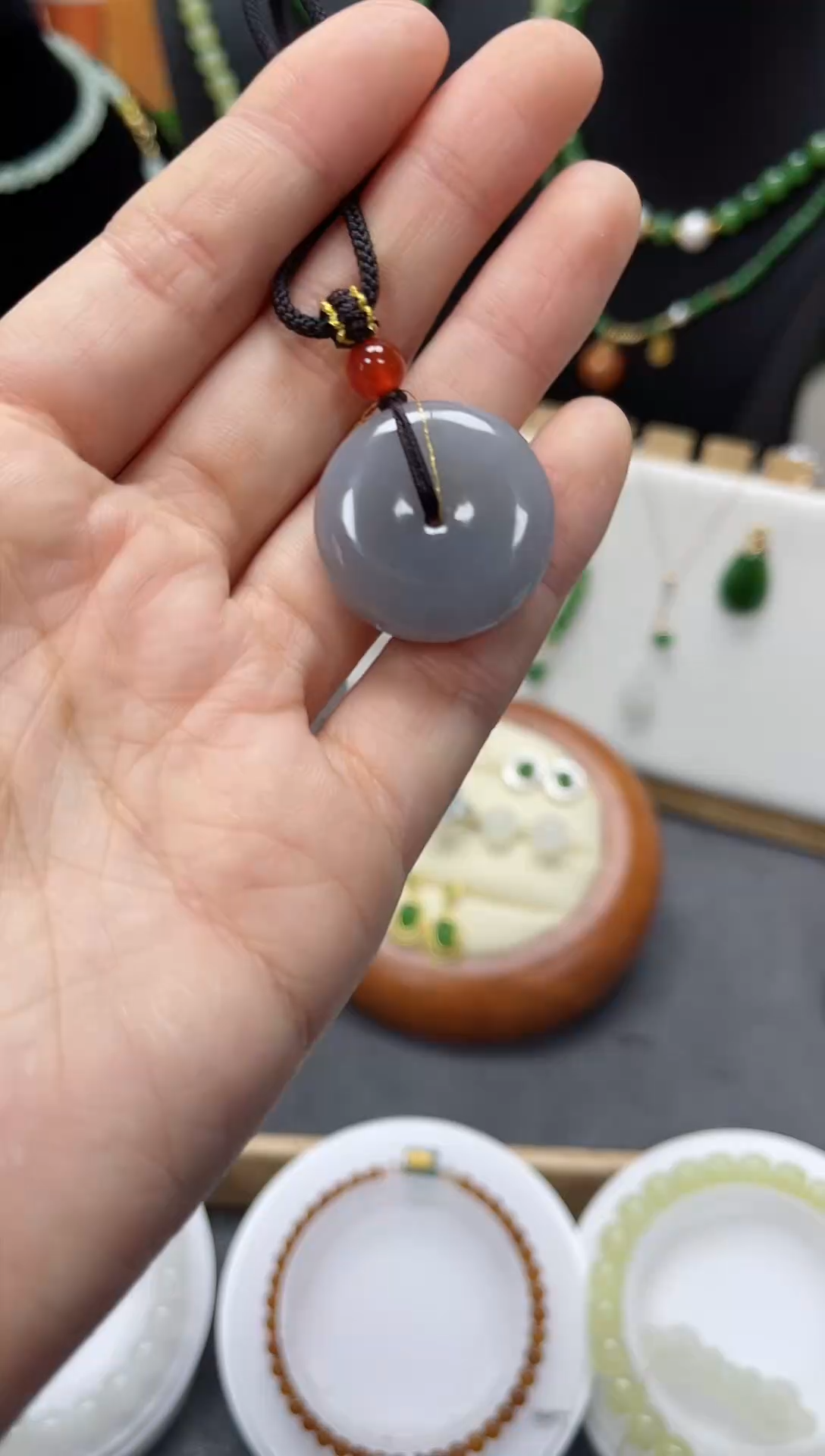 【闪购商品】和田玉颈饰未镶嵌OS