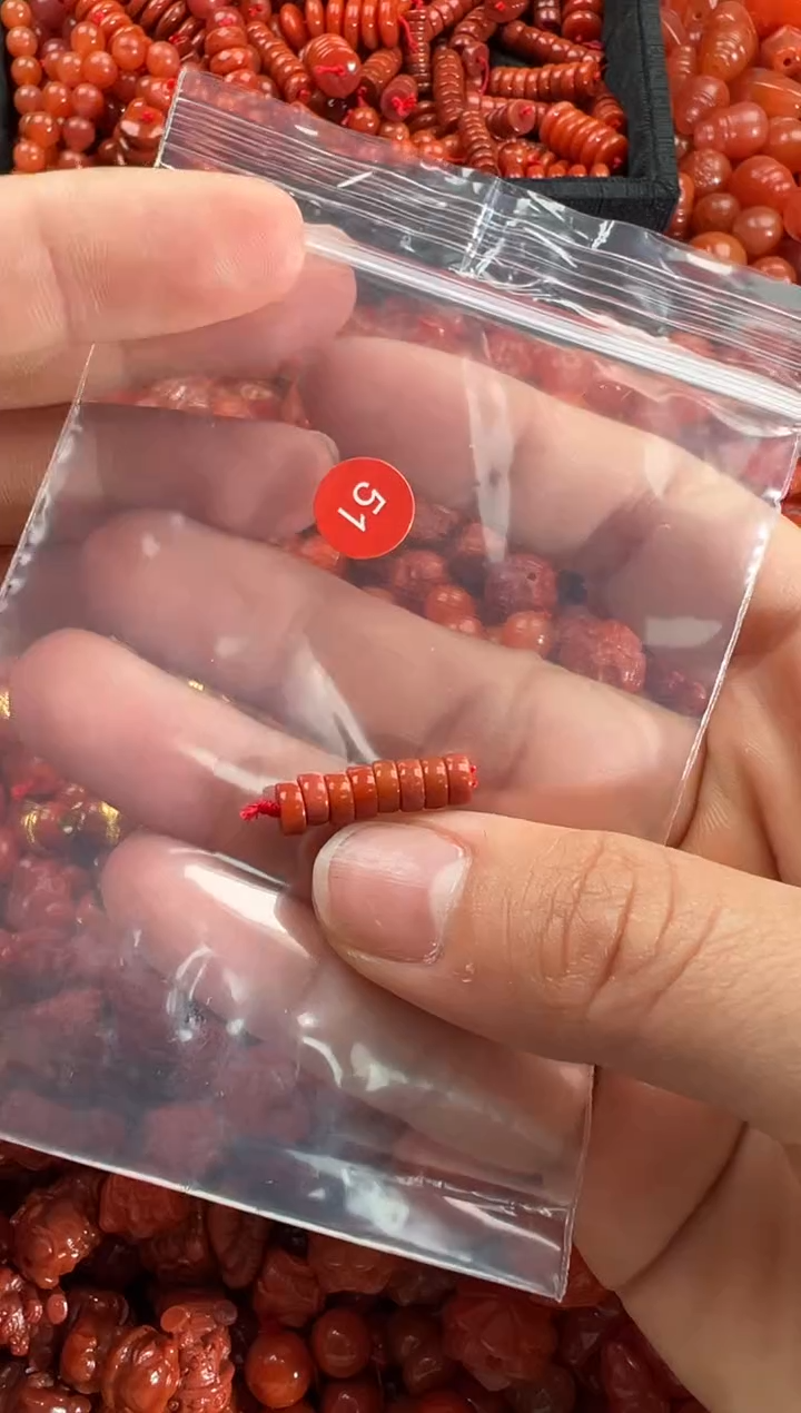 【闪购商品】南红玛瑙颈饰未镶嵌1