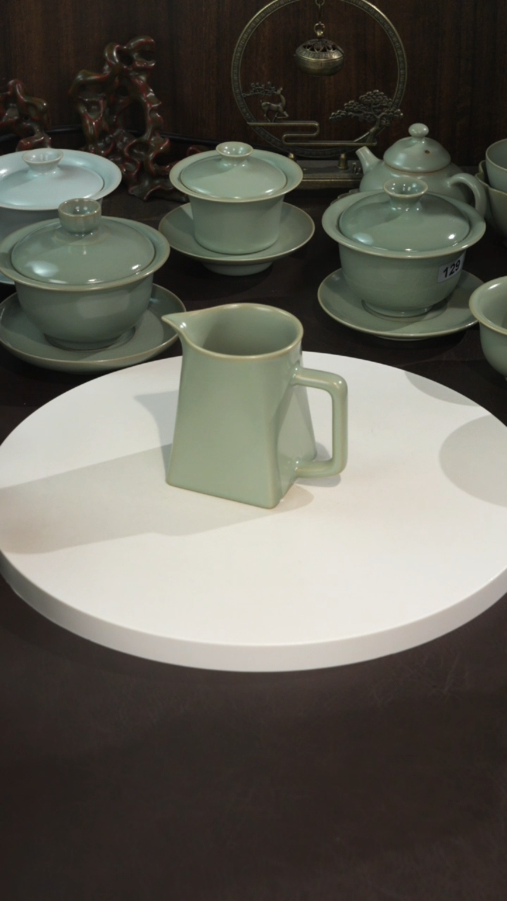 宣宝汝瓷原矿原釉作品微微瑕