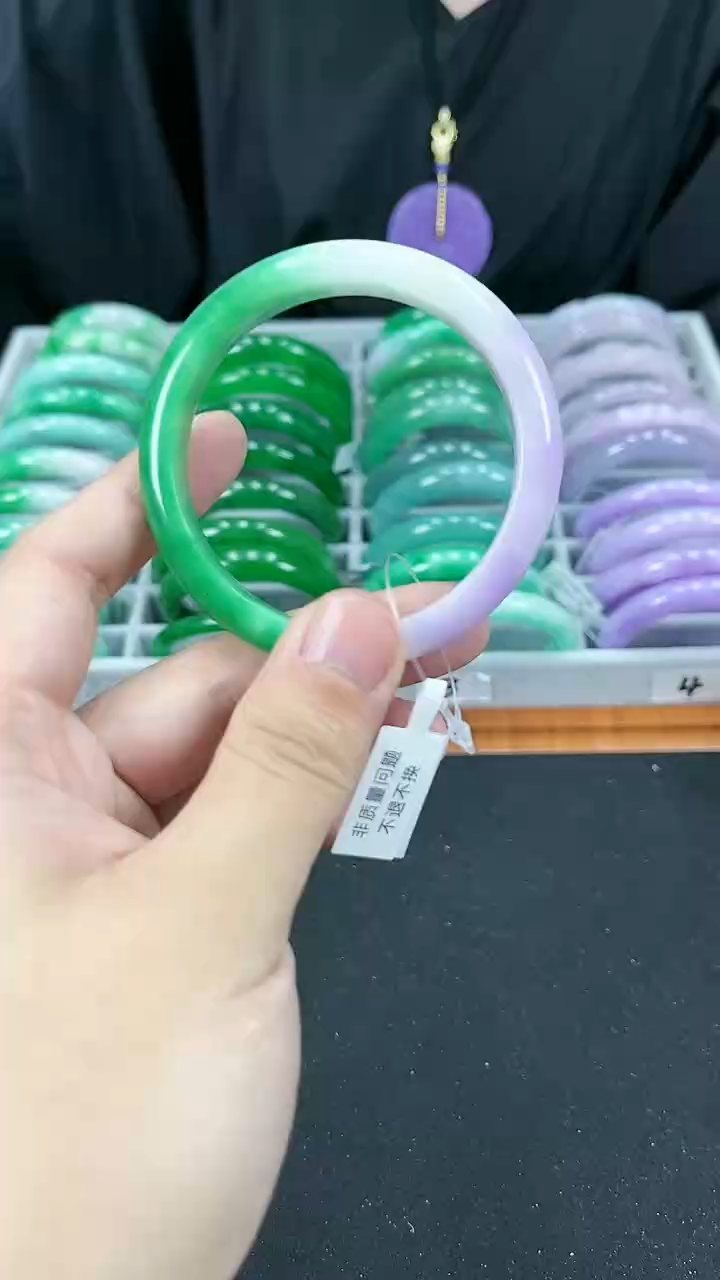 【闪购商品】砖雕h23 春带彩手镯 圈口57.8