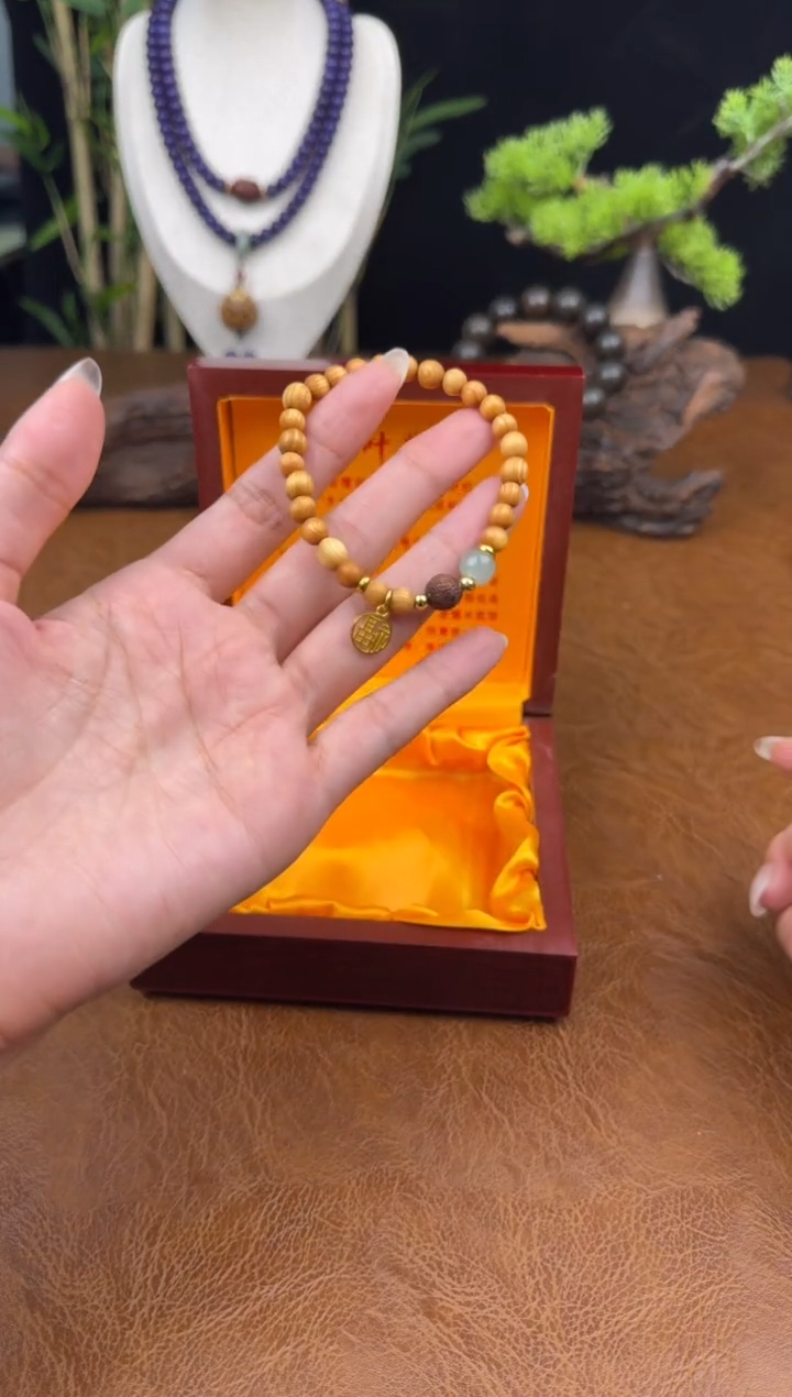 墨韵阁文玩崖柏链接-@@sp055