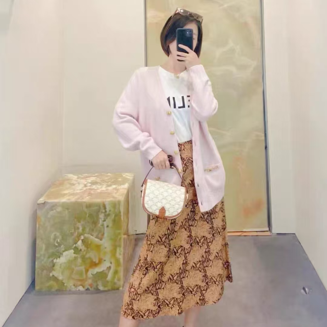 未使用 Celine/思琳 金扣针织开衫 粉色/S