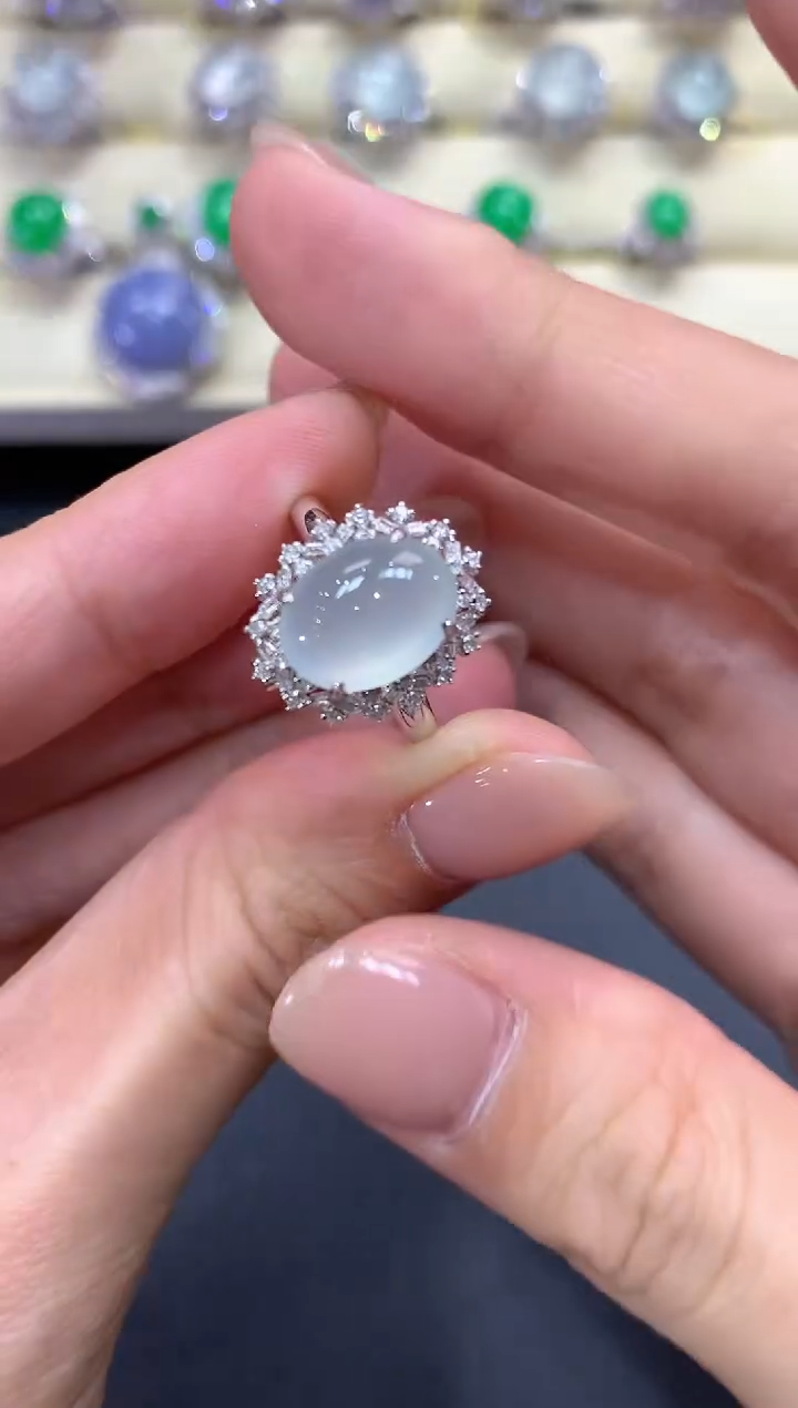 【闪购商品】翡翠戒指18K金镶嵌a254