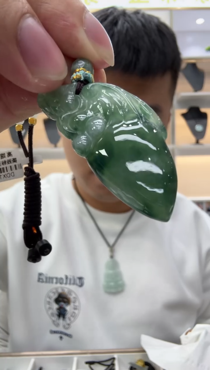 颈饰未镶嵌翡翠定****围天然翡翠A货孤品一件 