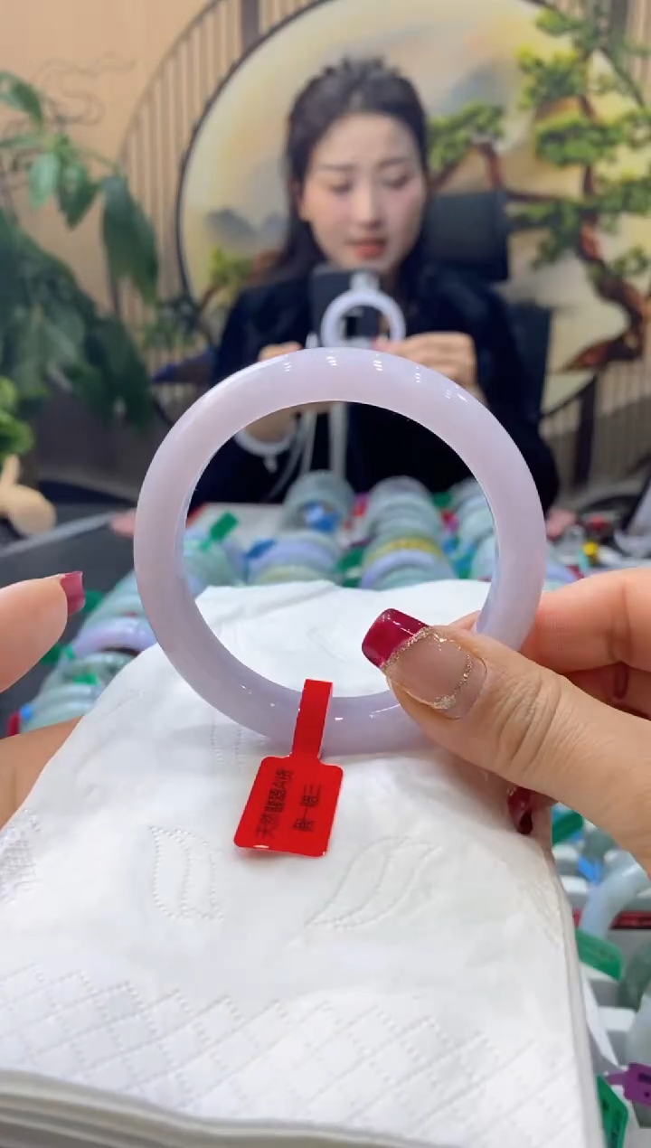 【闪购商品】翡翠手镯未镶嵌99913717