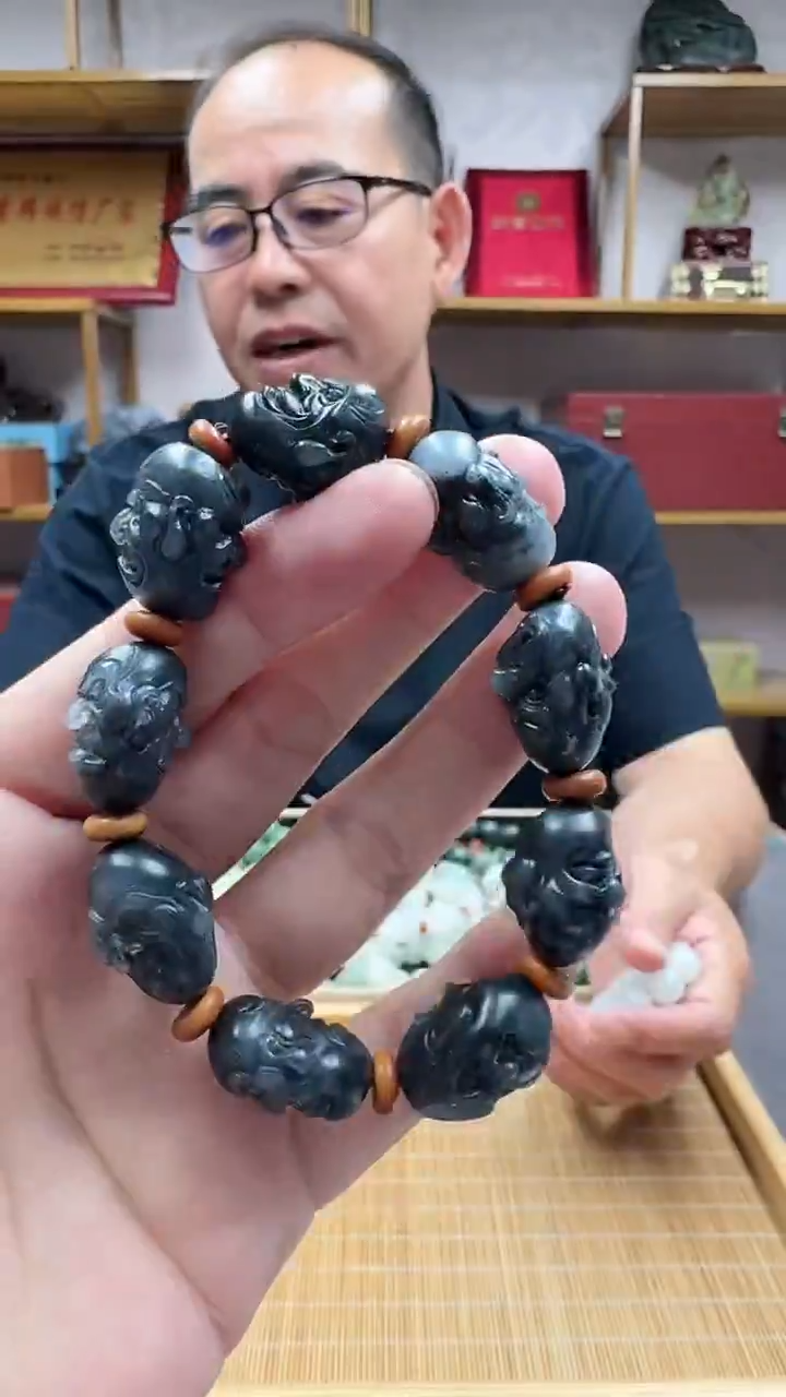 未镶嵌手链和田玉1