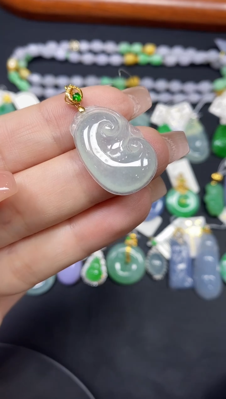 吊坠(不含链)18K金镶嵌翡翠如意18K金扣镶嵌@@CMT1130