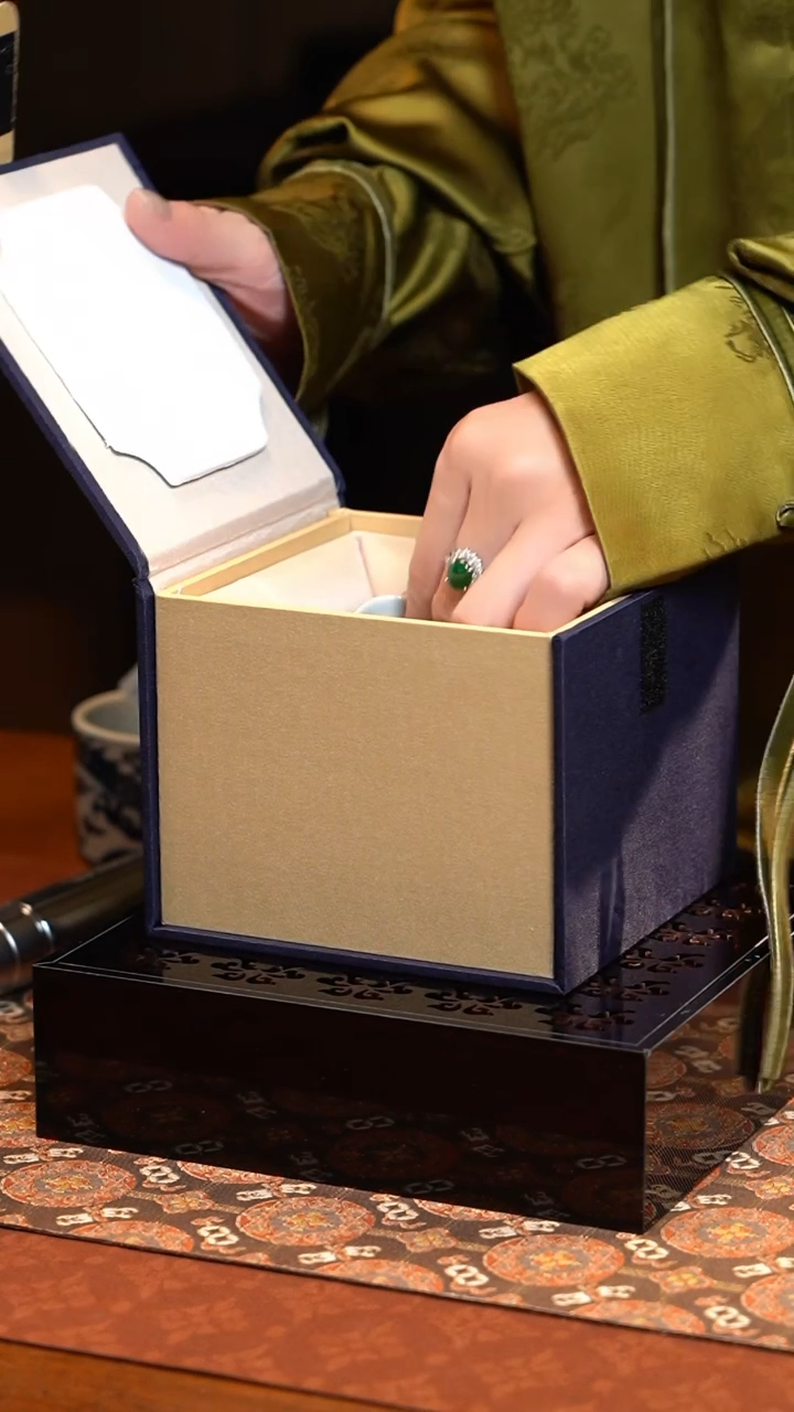 【闪购商品】L元邑可倚年礼礼盒一