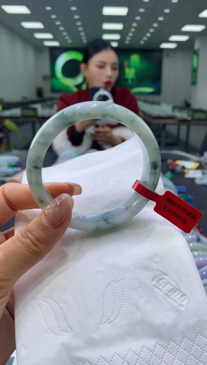 未镶嵌手镯翡翠00002713