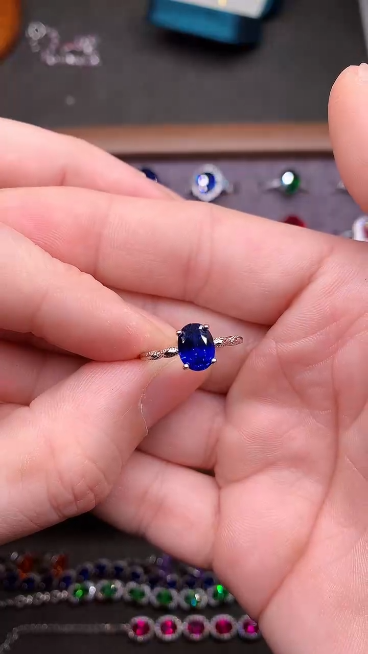 【闪购商品】蓝宝石戒指银S925镶嵌.......