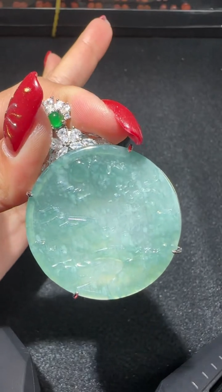 【闪购商品】翡翠吊坠(赠链)未镶嵌多样性发货拍一发一