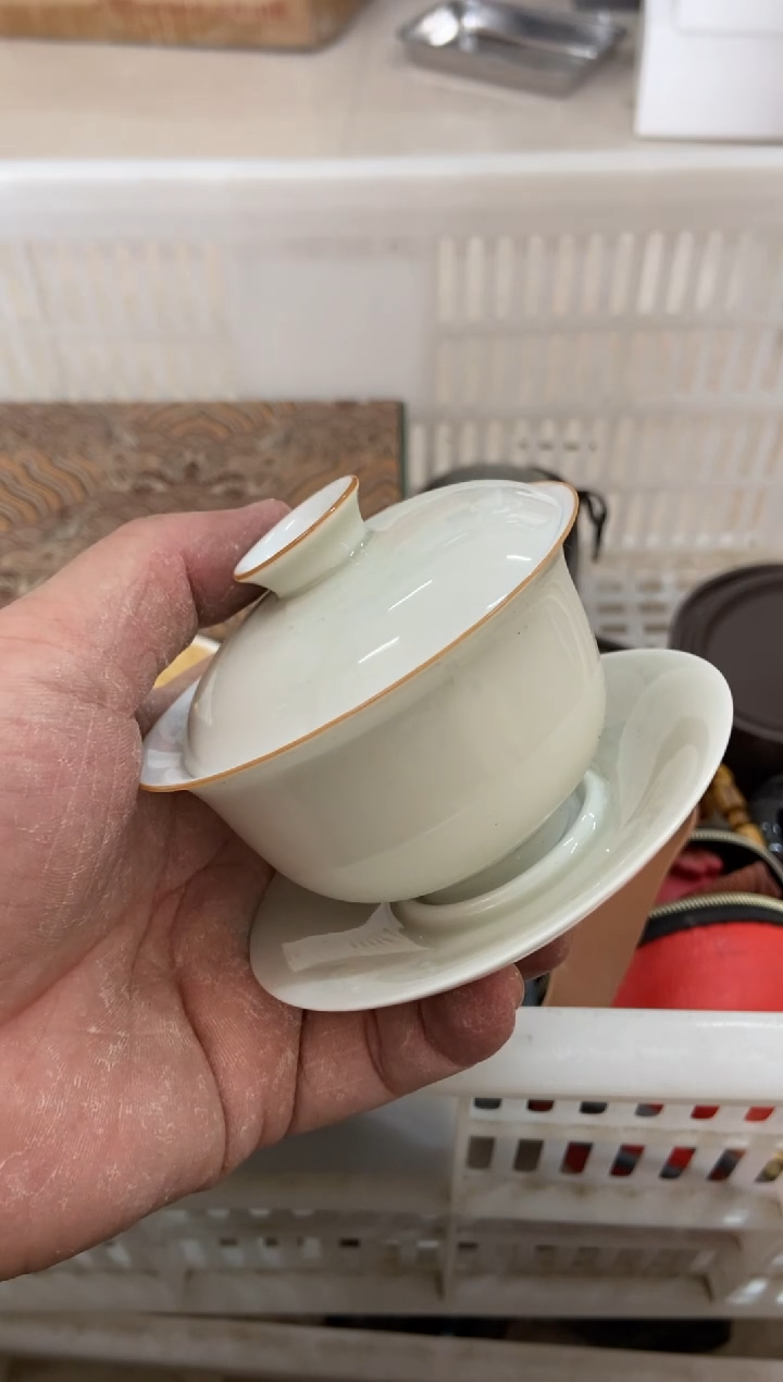 杯无运费险有瑕疵的摄影的产品有使用过的痕迹有点脏介意勿拍