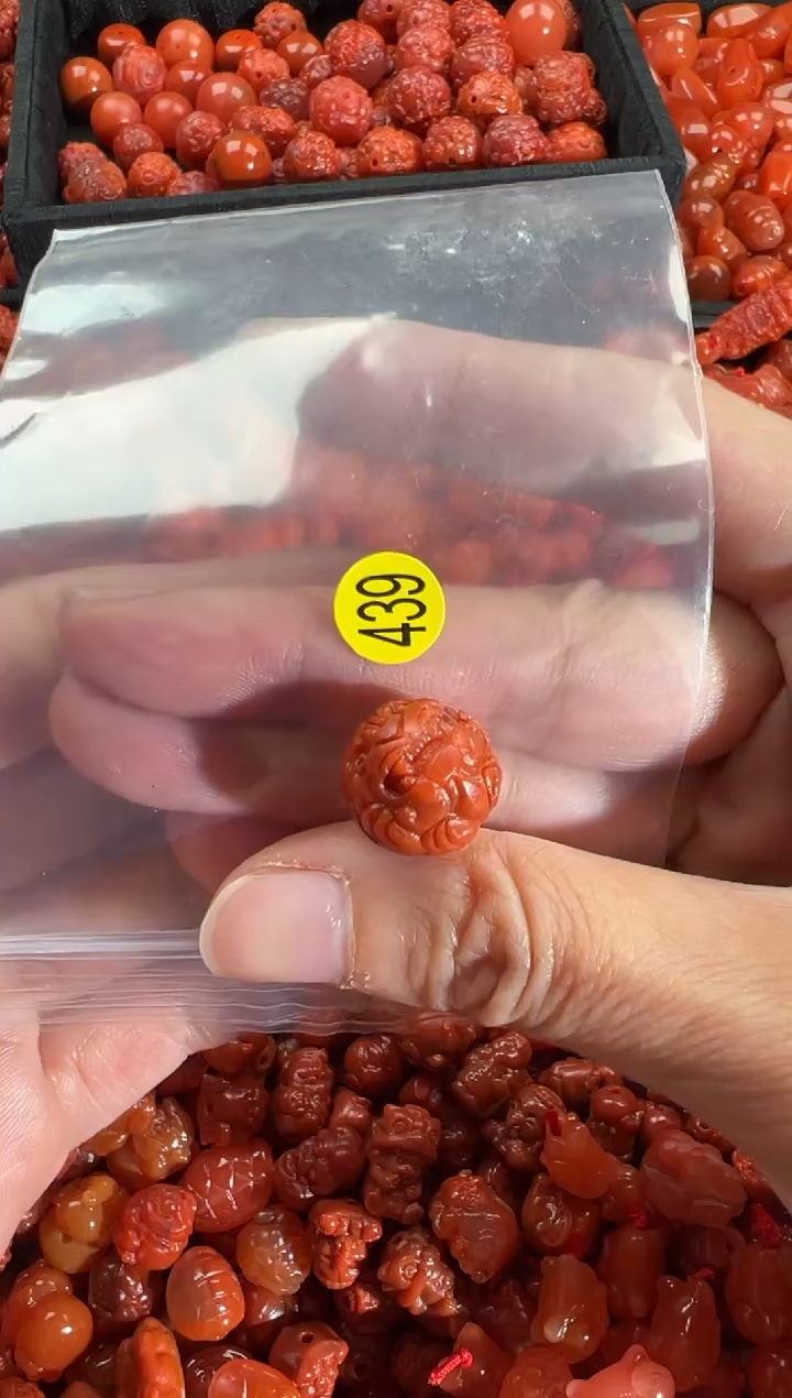 【闪购商品】南红玛瑙颈饰未镶嵌1