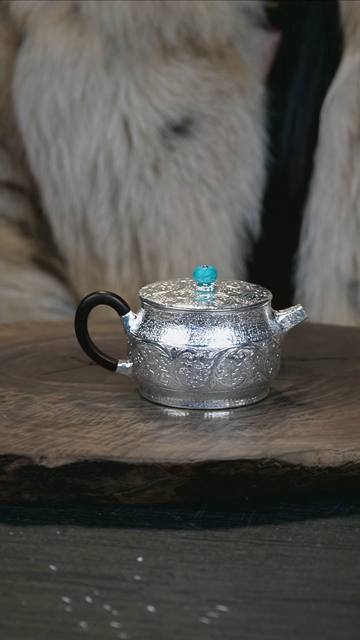 手工新款缠枝莲汉瓦壶