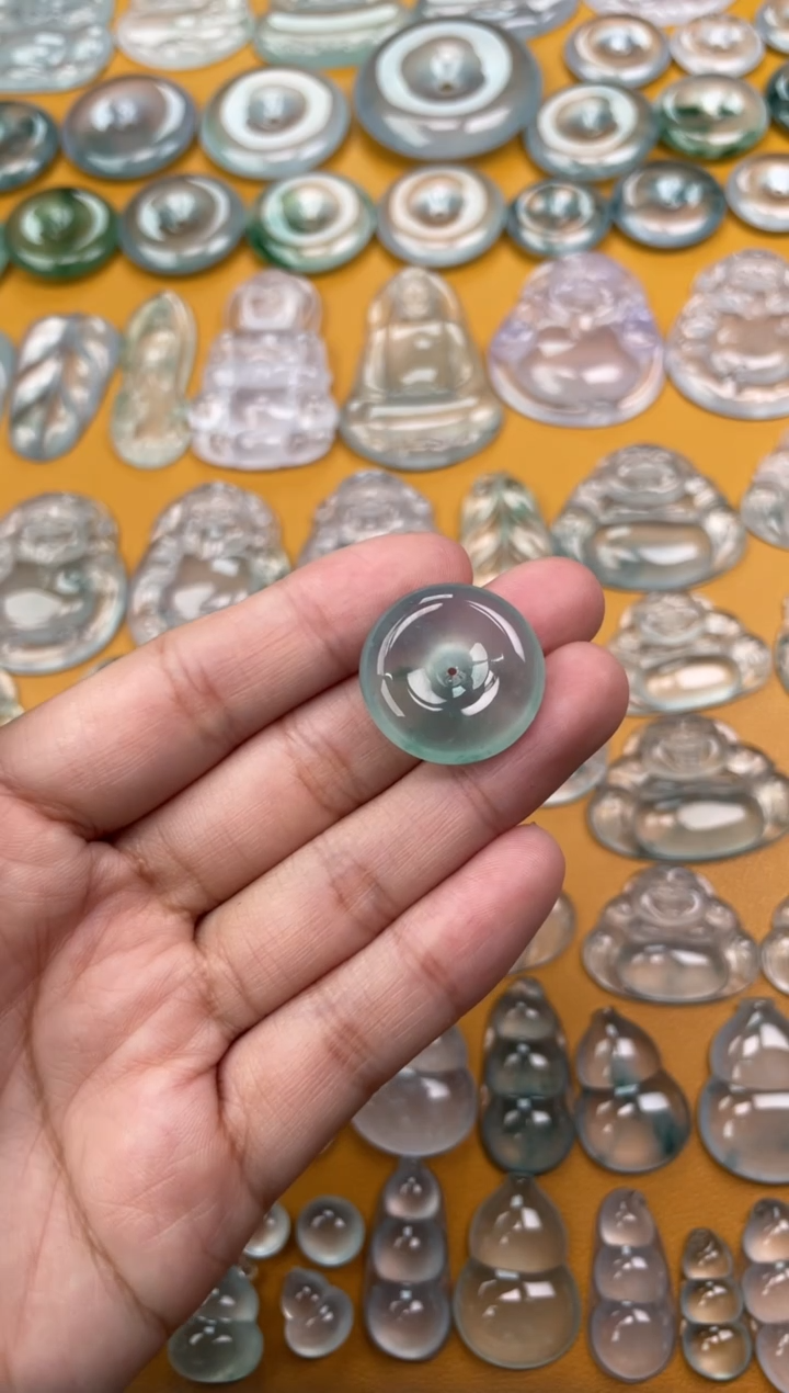 翡翠未镶嵌吊坠(不含链)扣子22 5/9