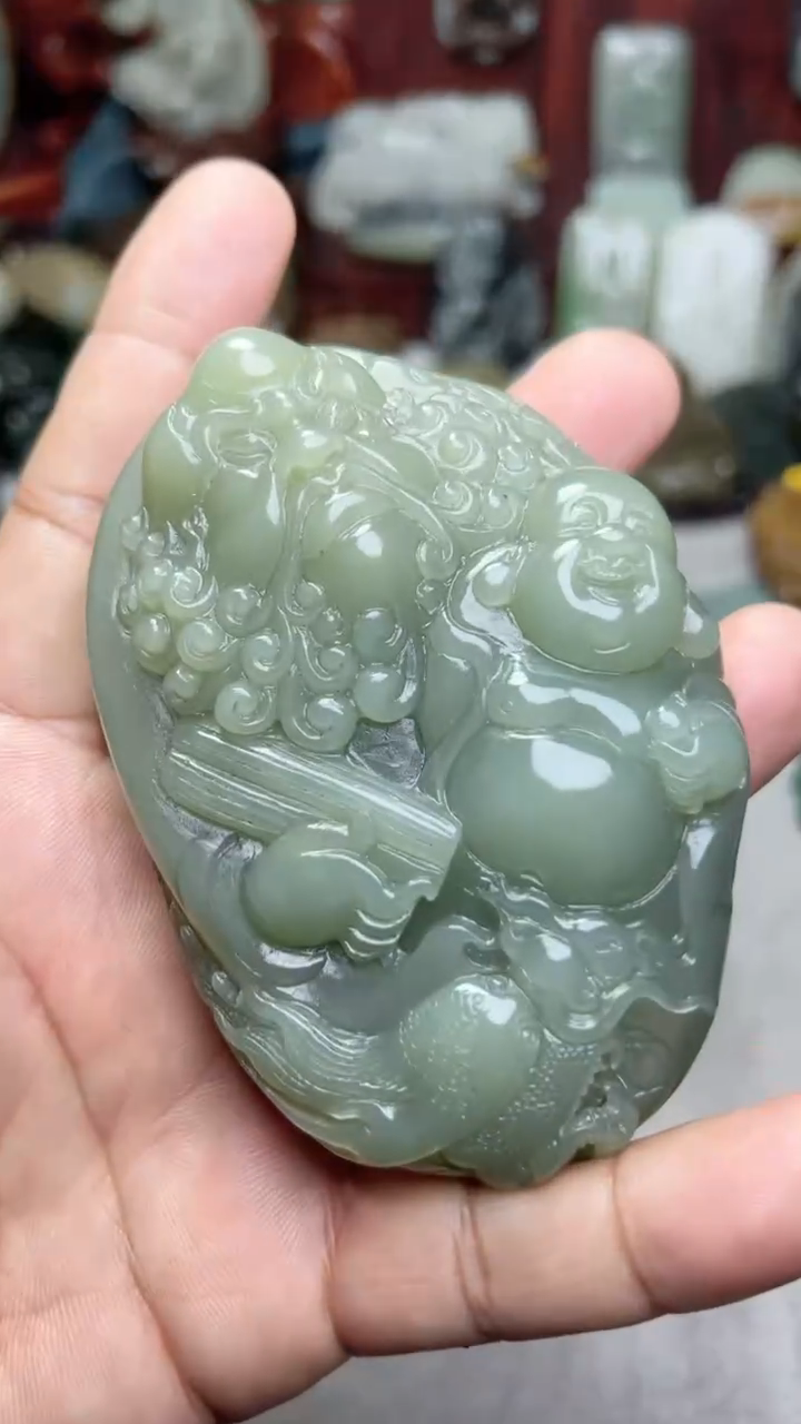 和田玉未镶嵌把件-