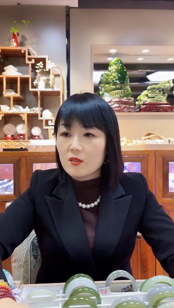 【闪购商品】和田玉手镯未镶嵌54