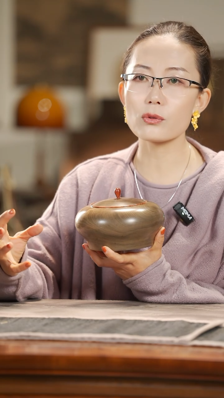 【闪购商品】金丝楠木雕626精工茶仓茶叶罐