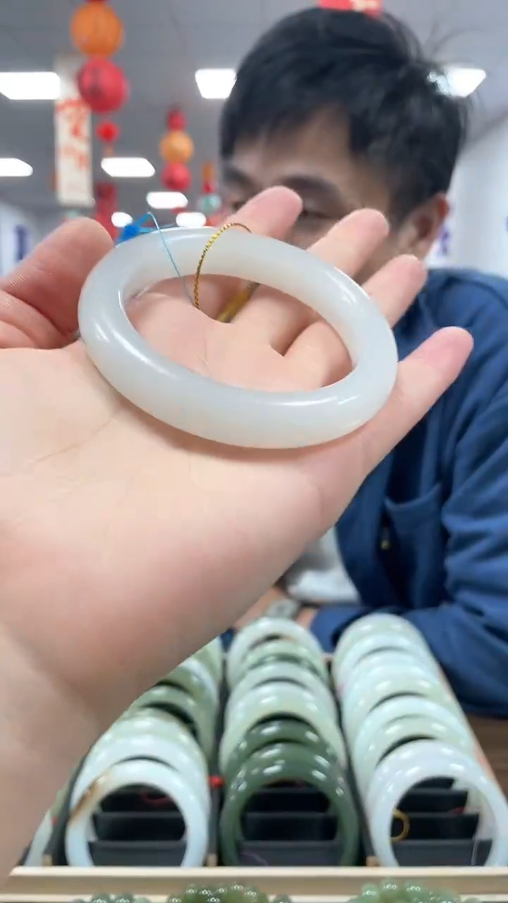 【闪购商品】和田玉手链未镶嵌圈口备注 荔枝冻手镯一条（福利）