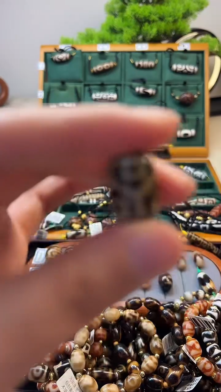 玛瑙/玉髓（覆膜）颈饰未镶嵌60（微瑕随机发货）