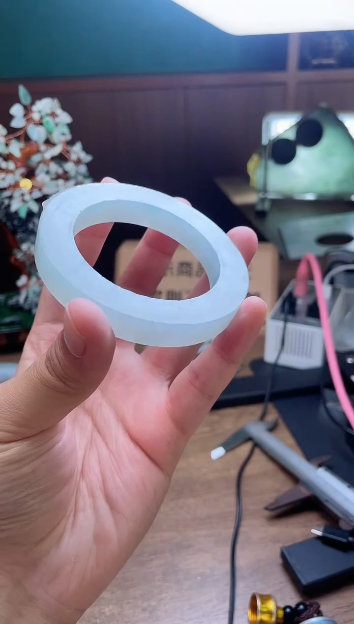【闪购商品】定制翡翠手镯未镶嵌定制