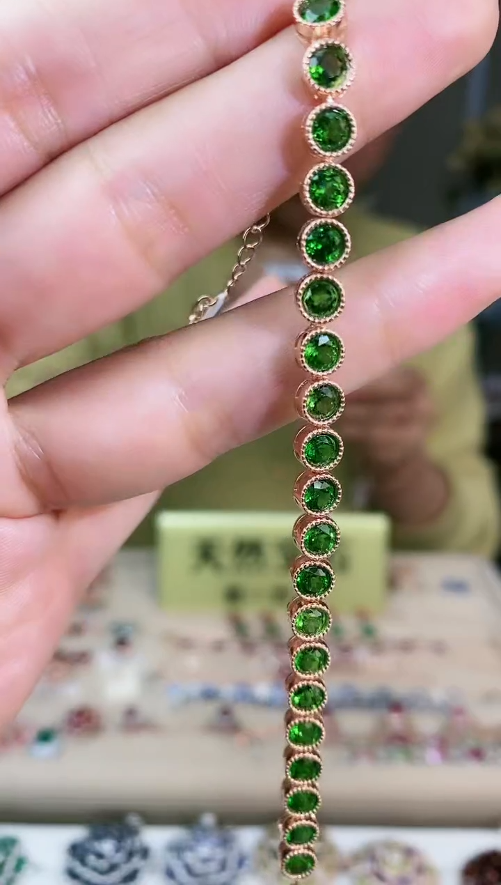 【闪购商品】透辉石手链银S925镶嵌手链