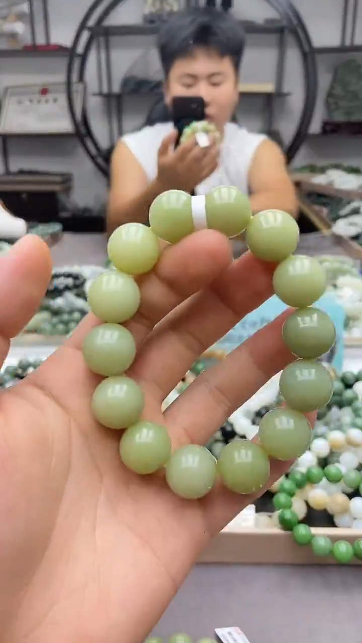 手串未镶嵌和田玉若羌黄口16圆珠