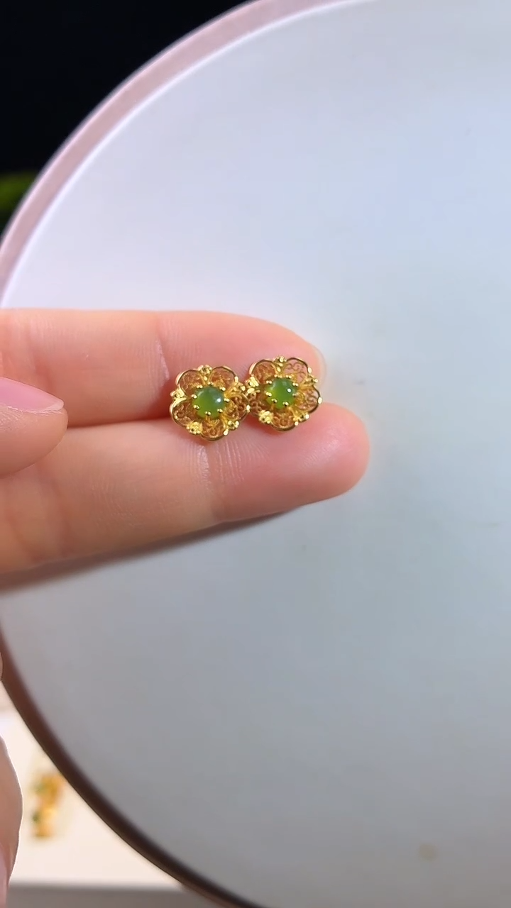银S925镶嵌和田玉耳钉1