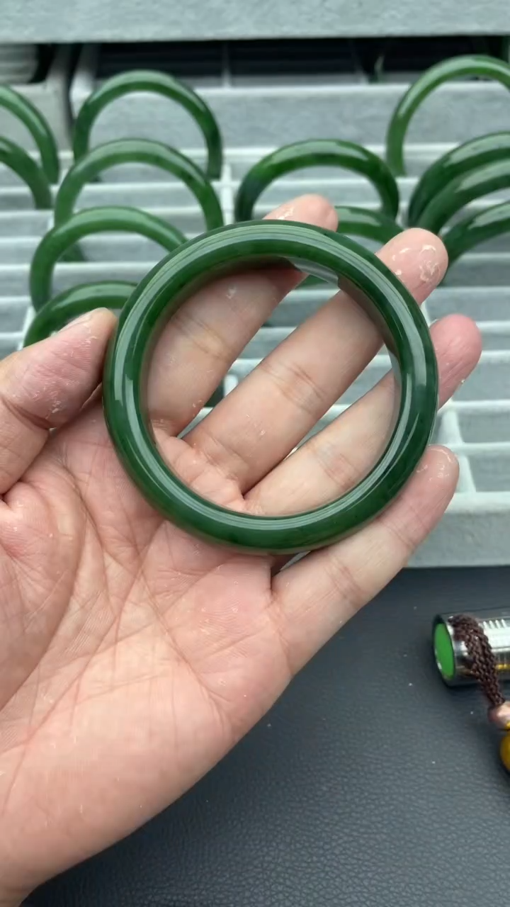 未镶嵌手镯和田玉（碧玉）6-60.6