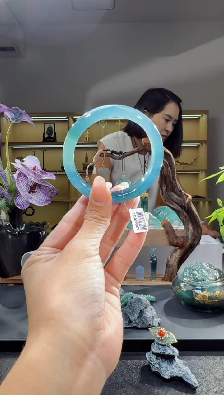 未镶嵌手镯翡翠56圈