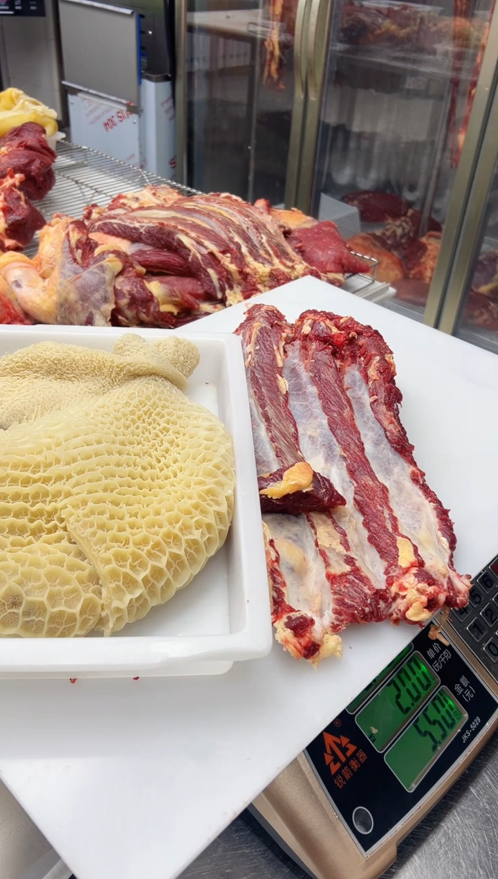 中国大陆12个月食用农产品乐****?肋条2.9斤+金钱肚2.1斤
