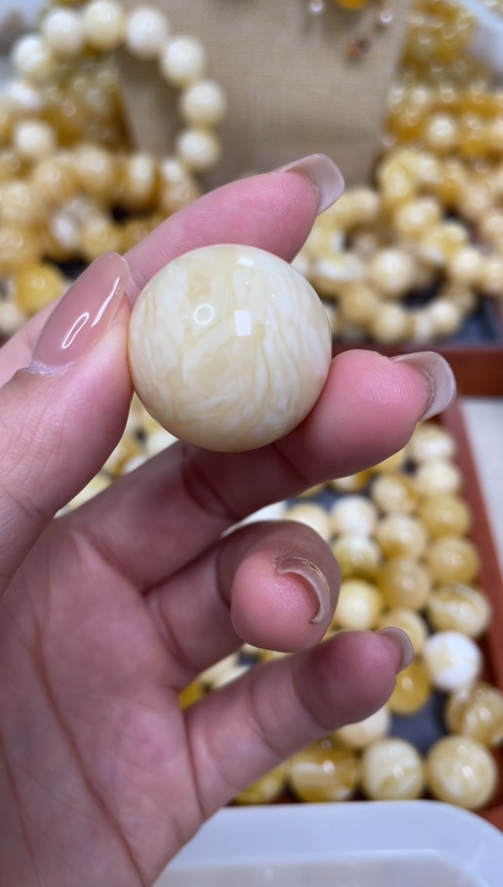 【闪购商品】琥珀颈饰未镶嵌原矿俄料蜜蜡圆珠