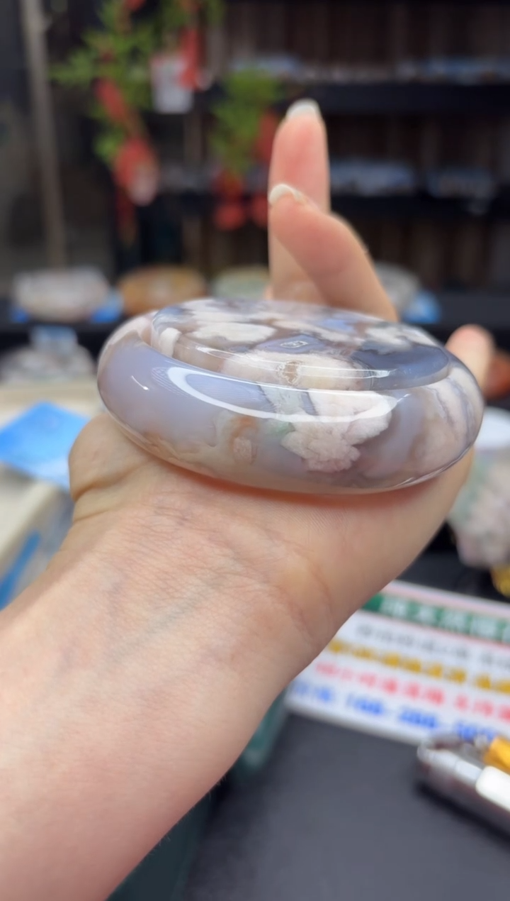 【闪购商品】石英质玉手镯未镶嵌149（61圈赠送镯心）