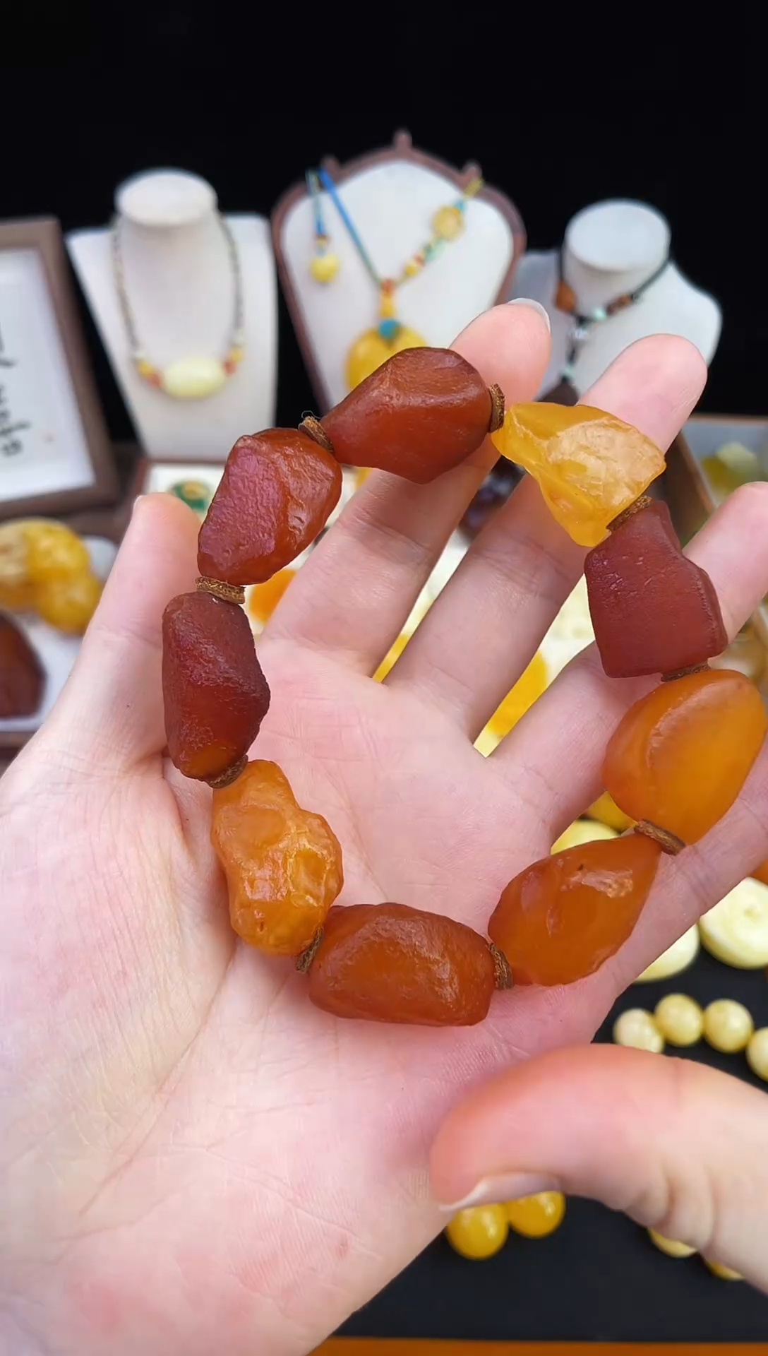琥珀未镶嵌珠宝奇石柒月