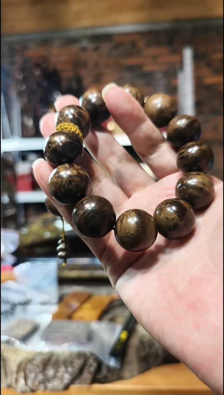 金丝楠2.0阴沉绿满花龙胆单圈