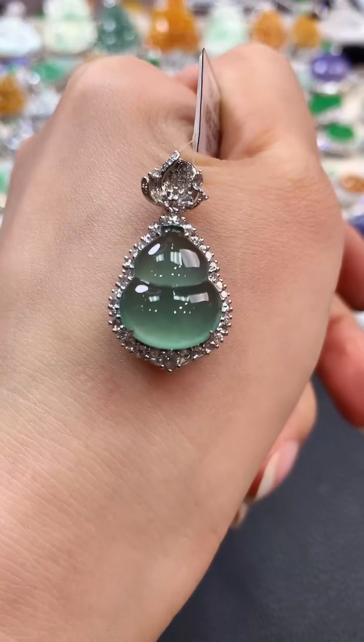 【闪购商品】翡翠吊坠(不含链)18K金镶嵌m44    