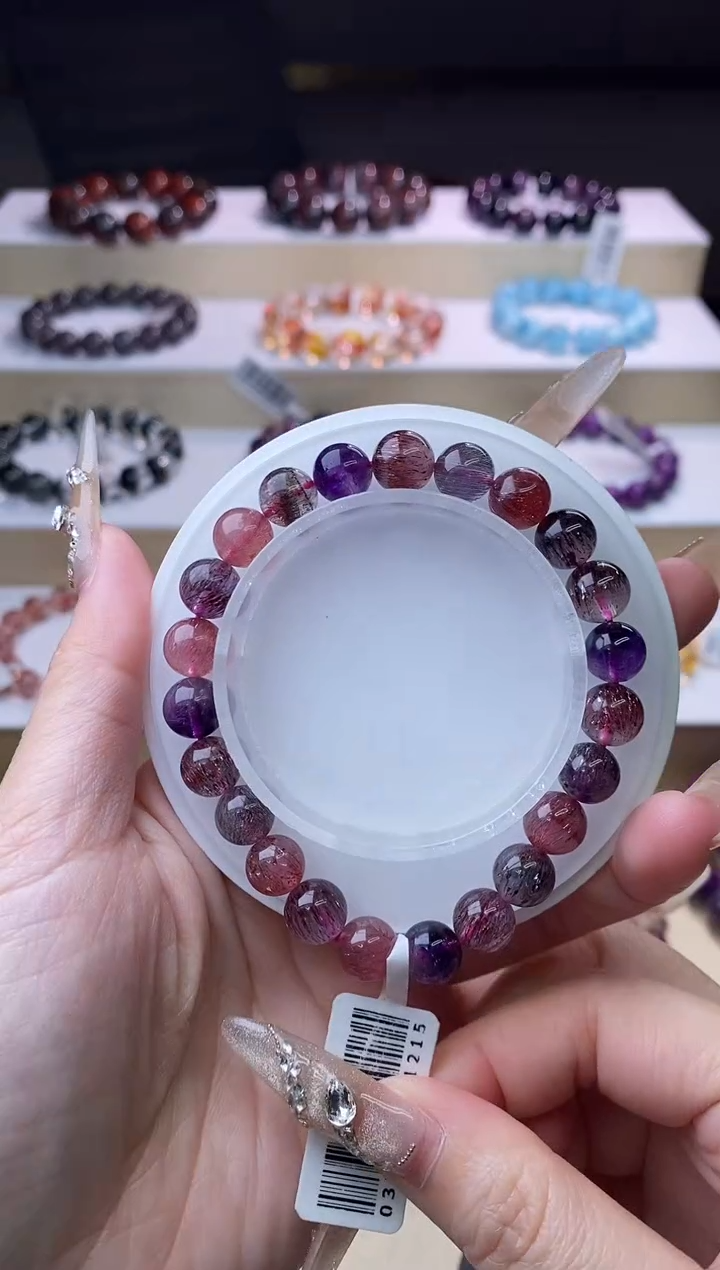 【闪购商品】水晶手链未镶嵌黑加仑超七8m+